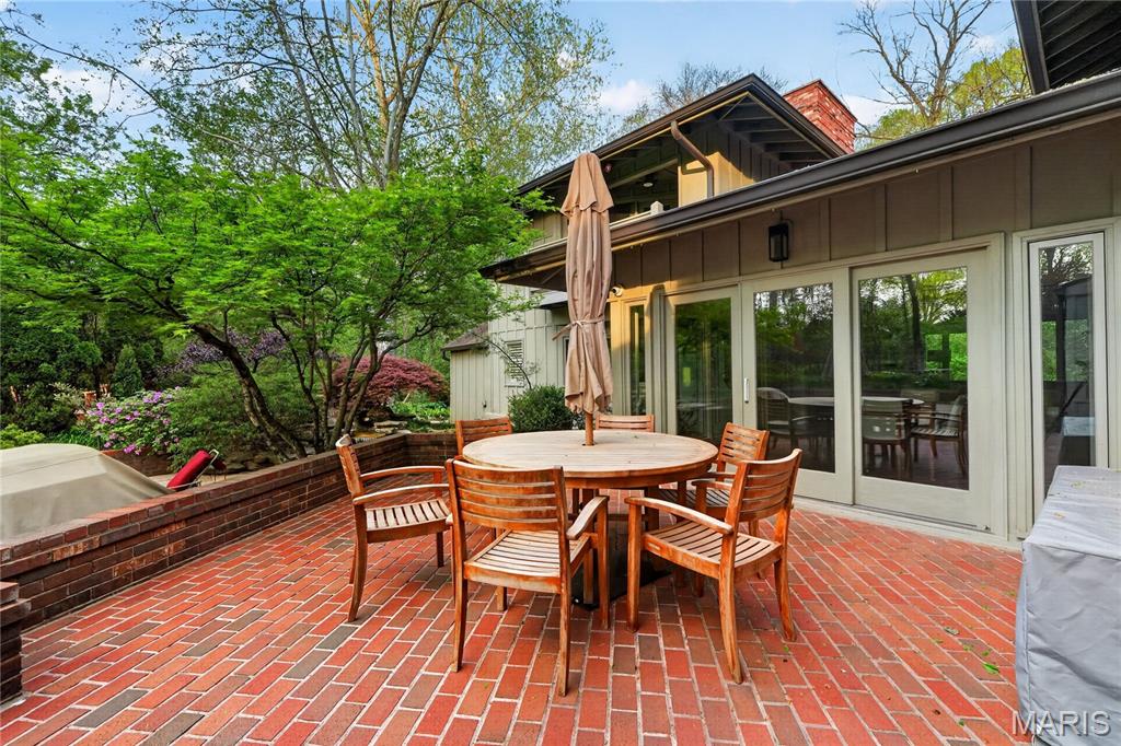 Von Schrader Estate - Residential