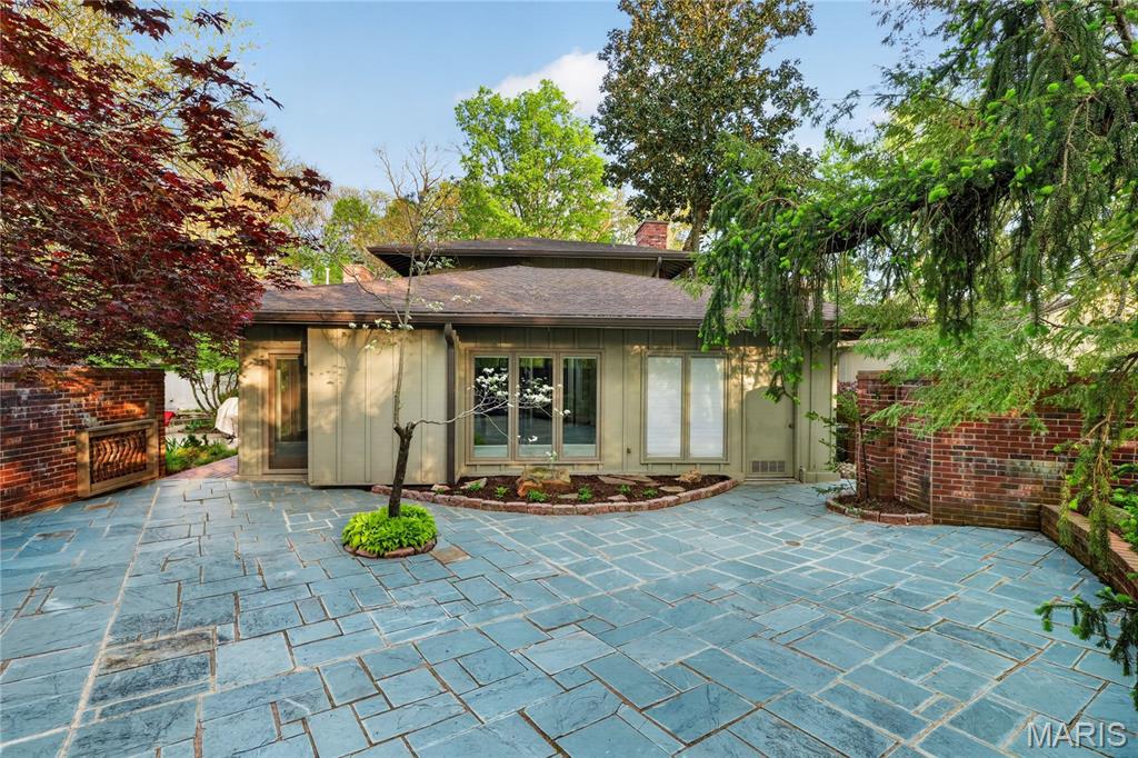 Von Schrader Estate - Residential