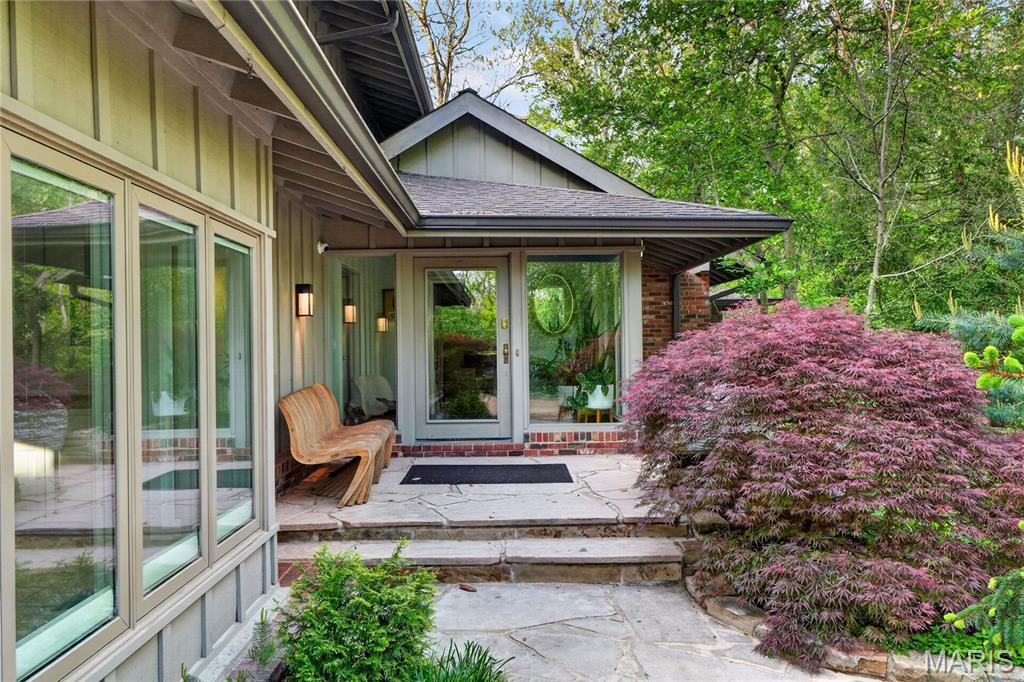57 Log Cabin Drive