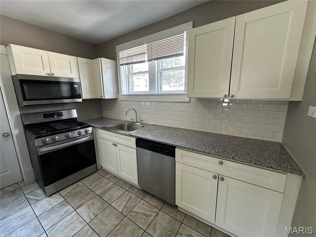 St Louis, Missouri 63116, United States, 2 Bedrooms Bedrooms, ,1 BathroomBathrooms,Residential,Active,224006