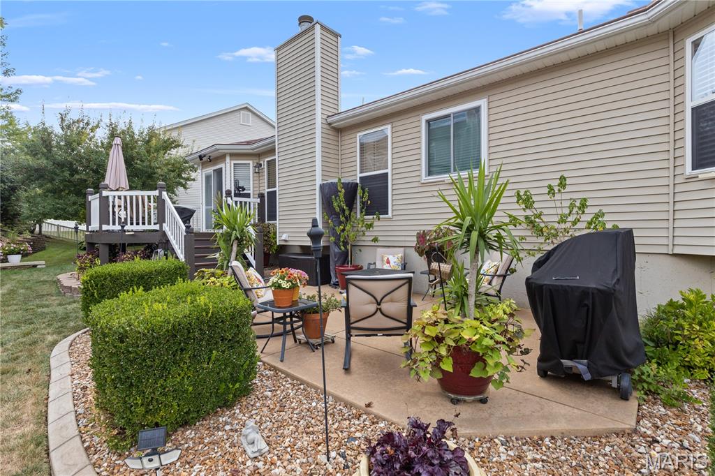 St Peters, Missouri 63376, United States, 3 Bedrooms Bedrooms, ,2 BathroomsBathrooms,Residential,Pending,202775