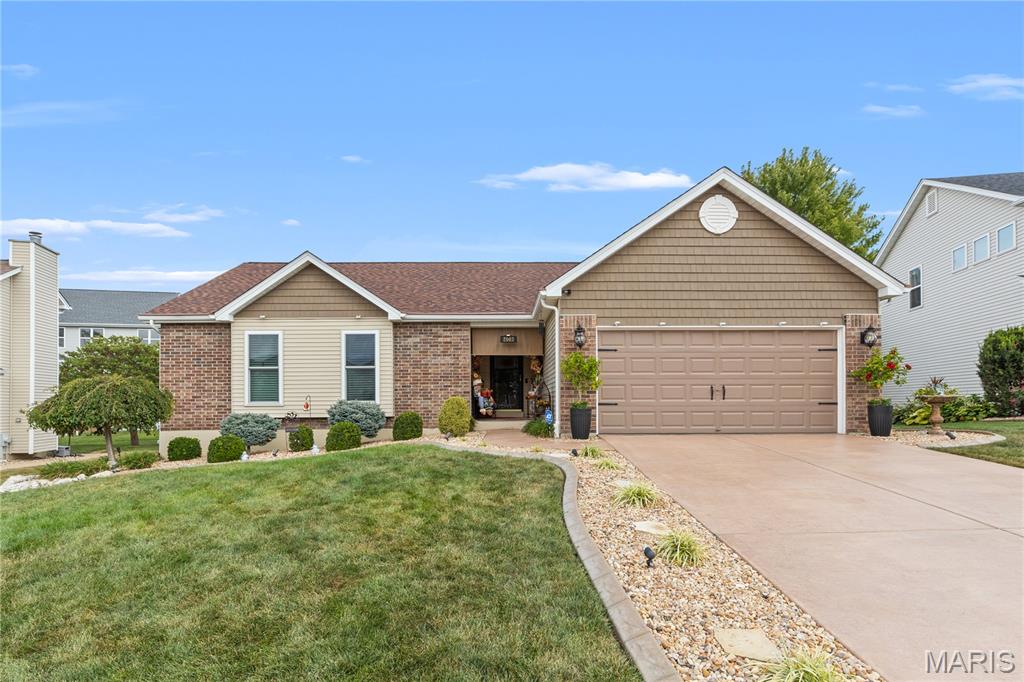 St Peters, Missouri 63376, United States, 3 Bedrooms Bedrooms, ,2 BathroomsBathrooms,Residential,Pending,202775