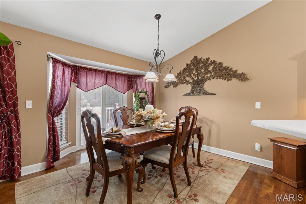 St Peters, Missouri 63376, United States, 3 Bedrooms Bedrooms, ,2 BathroomsBathrooms,Residential,Pending,202775