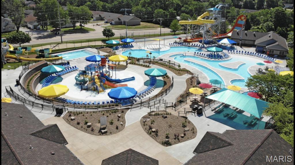 Autumn Lakes Seven Condo - Residential