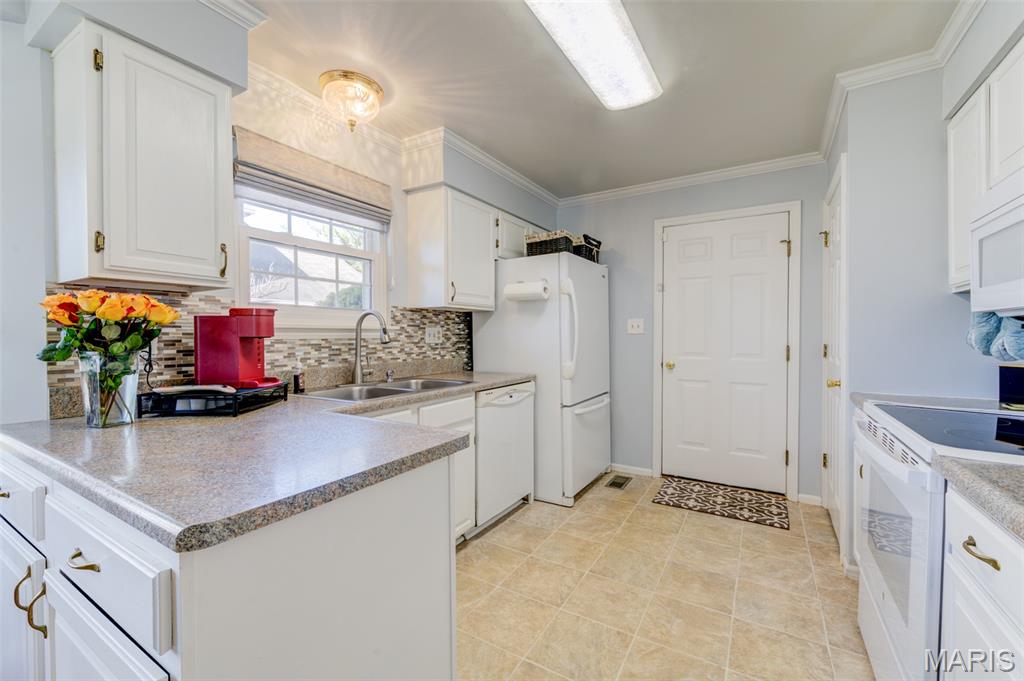 Autumn Lakes Seven Condo - Residential