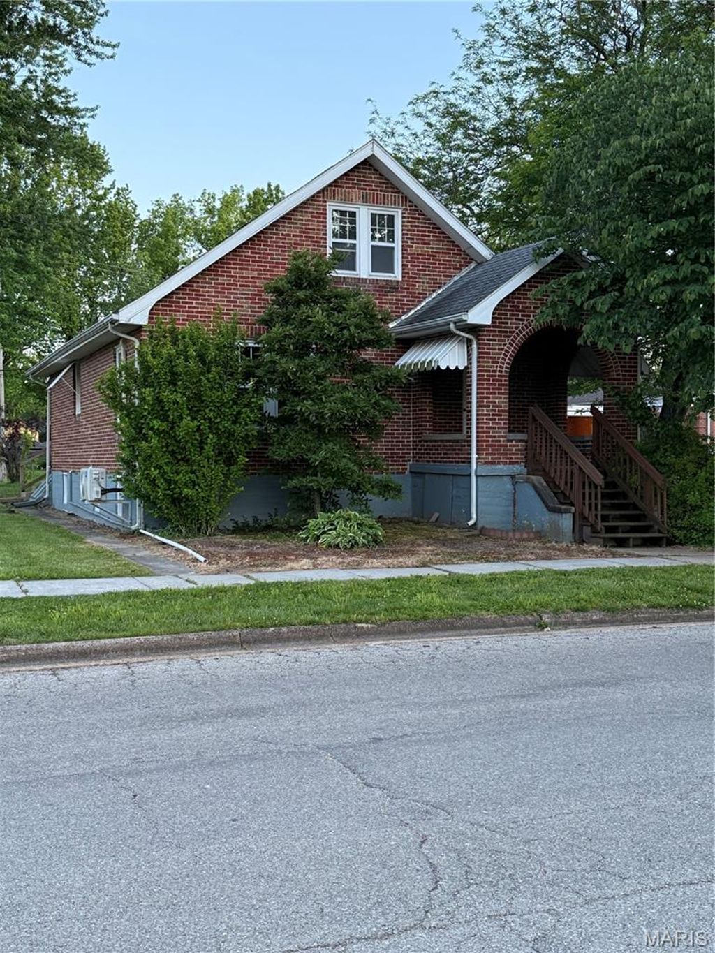 Photo of 218 W Eldon Street, St James, MO 65559 (MLS # 26028539)
