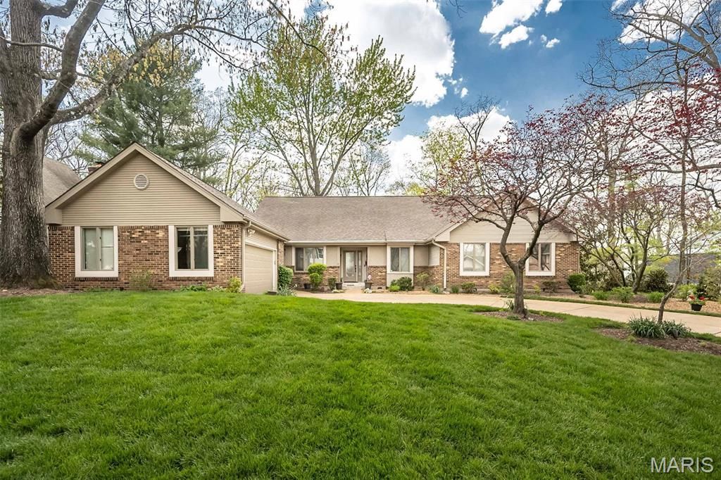 Photo of 14603 Big Timber Lane, Chesterfield, MO 63017 (MLS # 26020174)