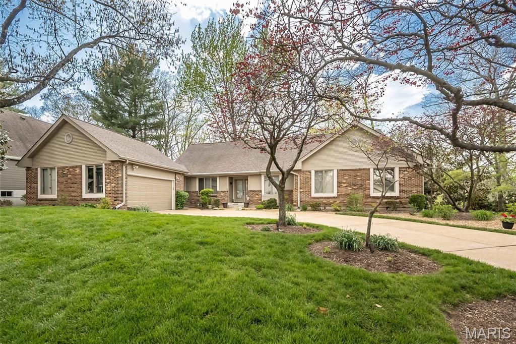 Photo of 14603 Big Timber Lane, Chesterfield, MO 63017 (MLS # 26020174)