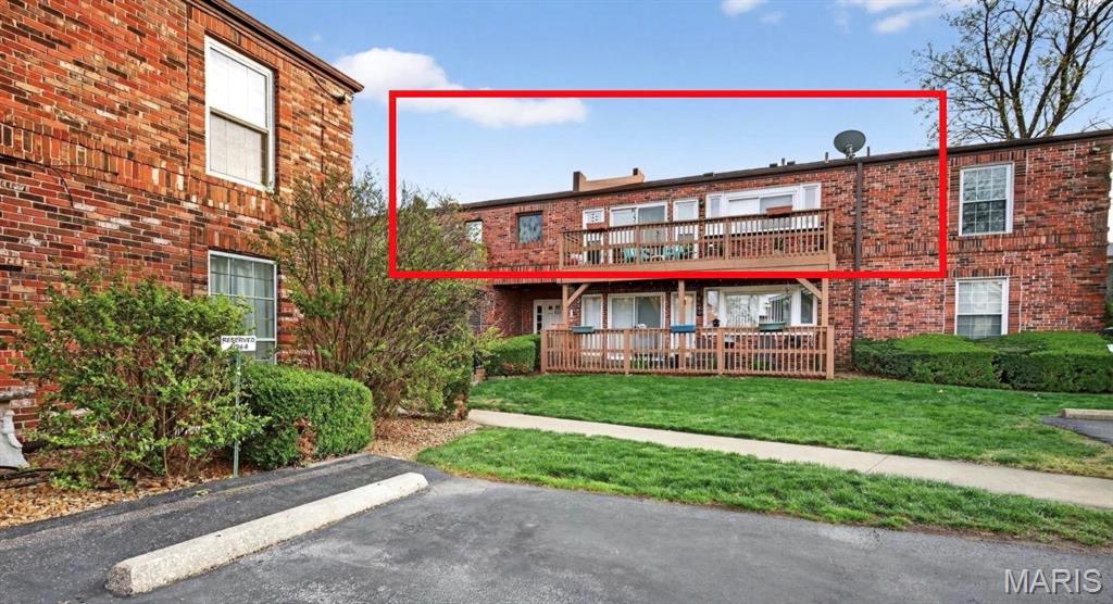 Chateau De Ville Sec 5 Condo - Residential