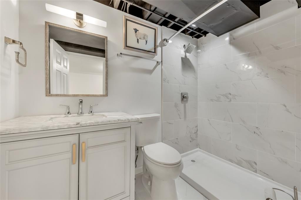 Sunset Hills, Missouri 63127, United States, 2 Bedrooms Bedrooms, ,2 BathroomsBathrooms,Residential,Pending,129817