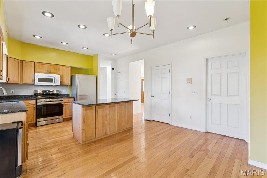 Oak Glen Court - Residential