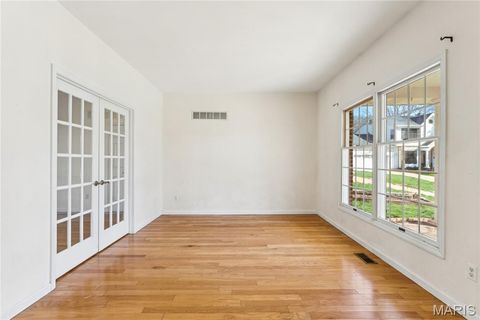 Tiny photo for 917 Oak Glen Manor Court, Kirkwood, MO 63122 (MLS # 26013158)