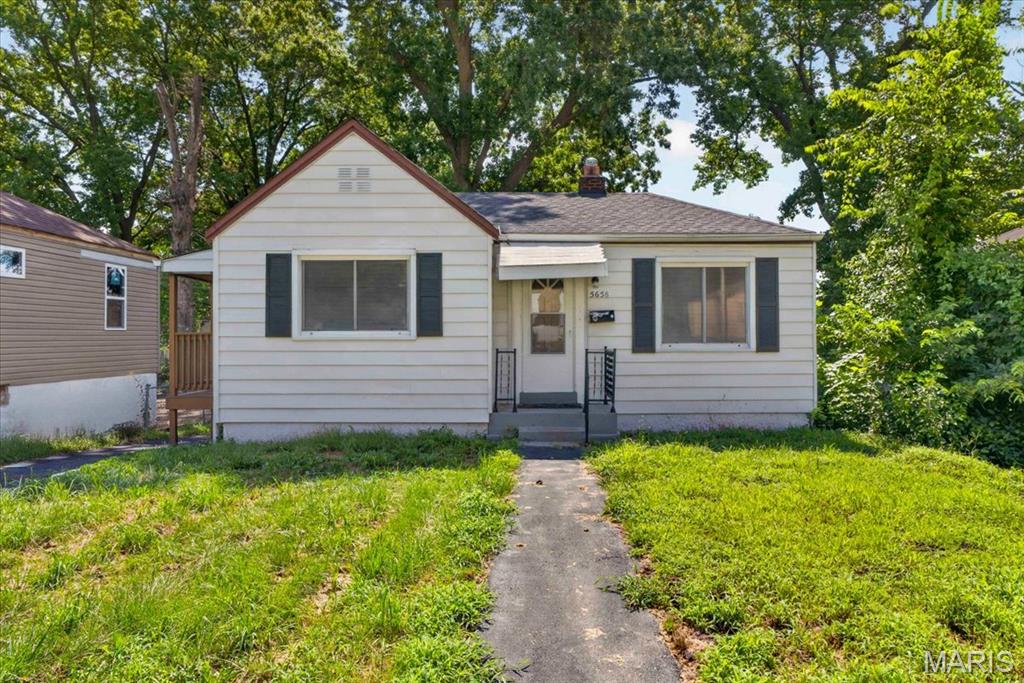 Photo 1 of 27 — 5658 Leverette Avenue, St Louis, MO 63136