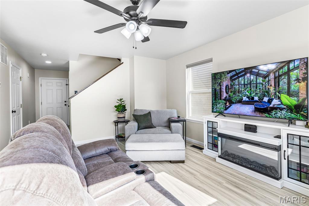 405 Rolling Meadow Drive