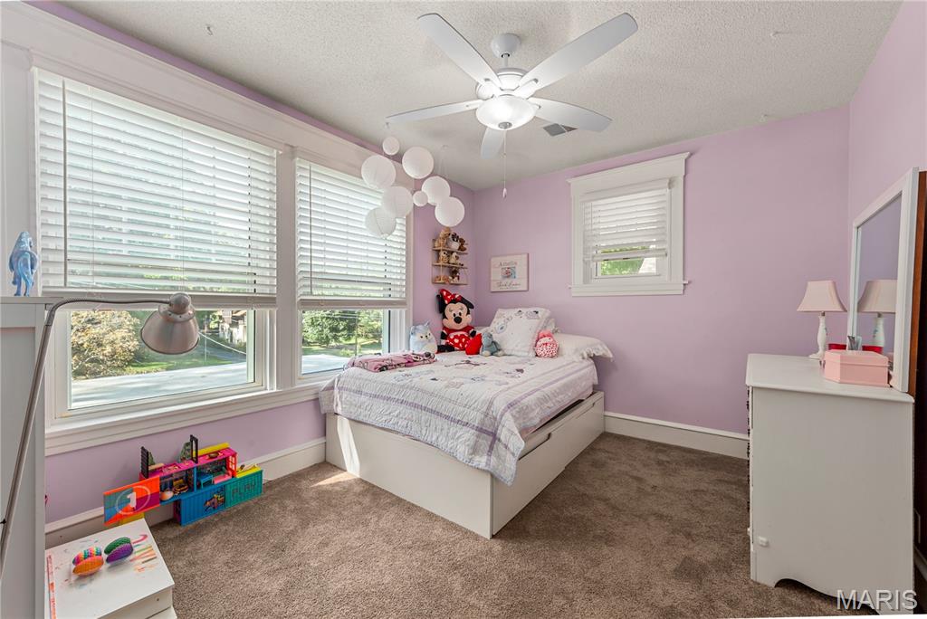 Oak Terrace - Residential