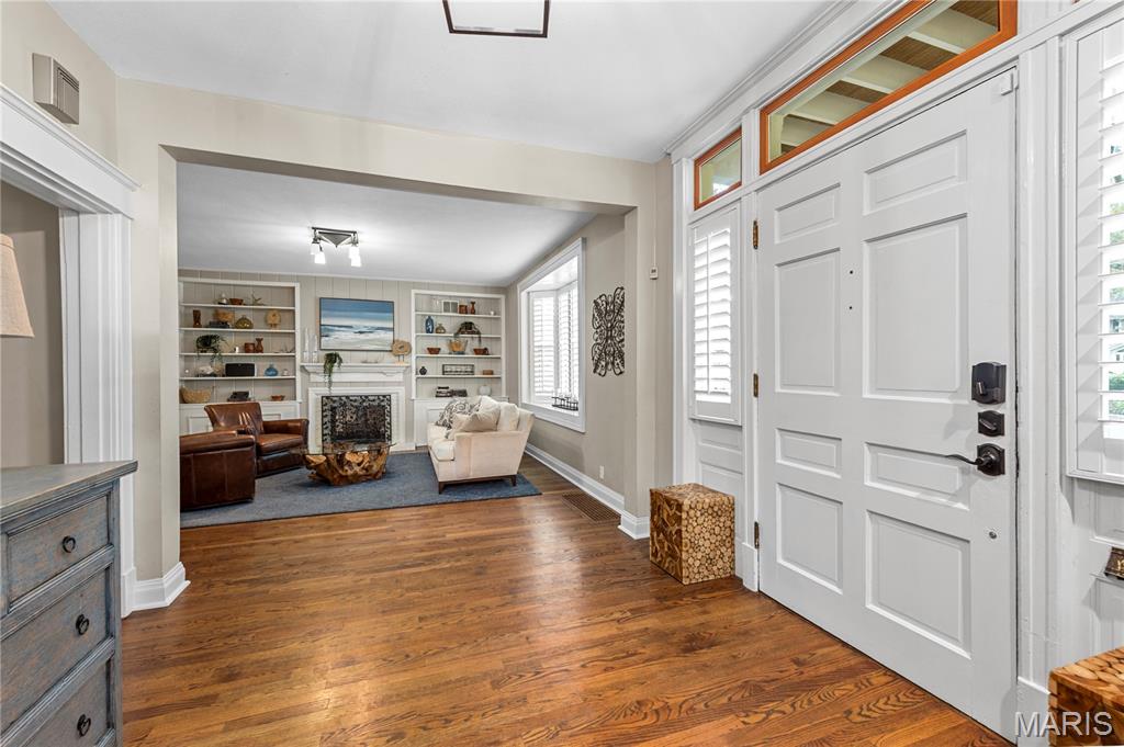 Oak Terrace - Residential