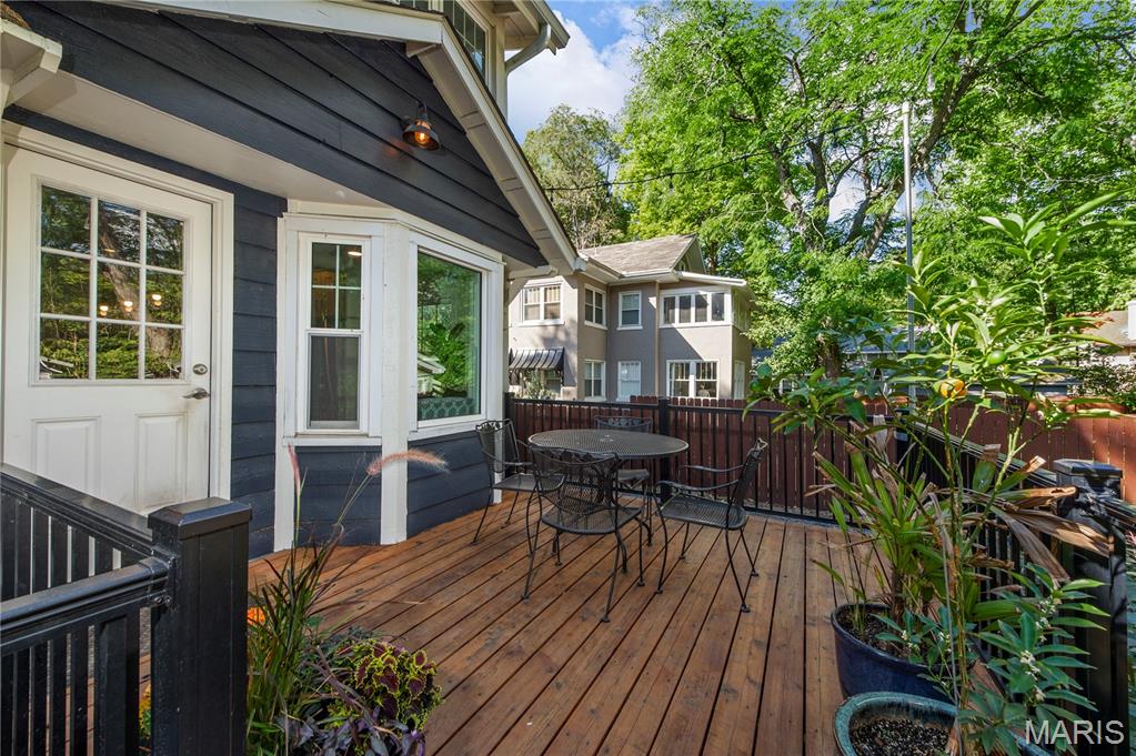 Oak Terrace - Residential