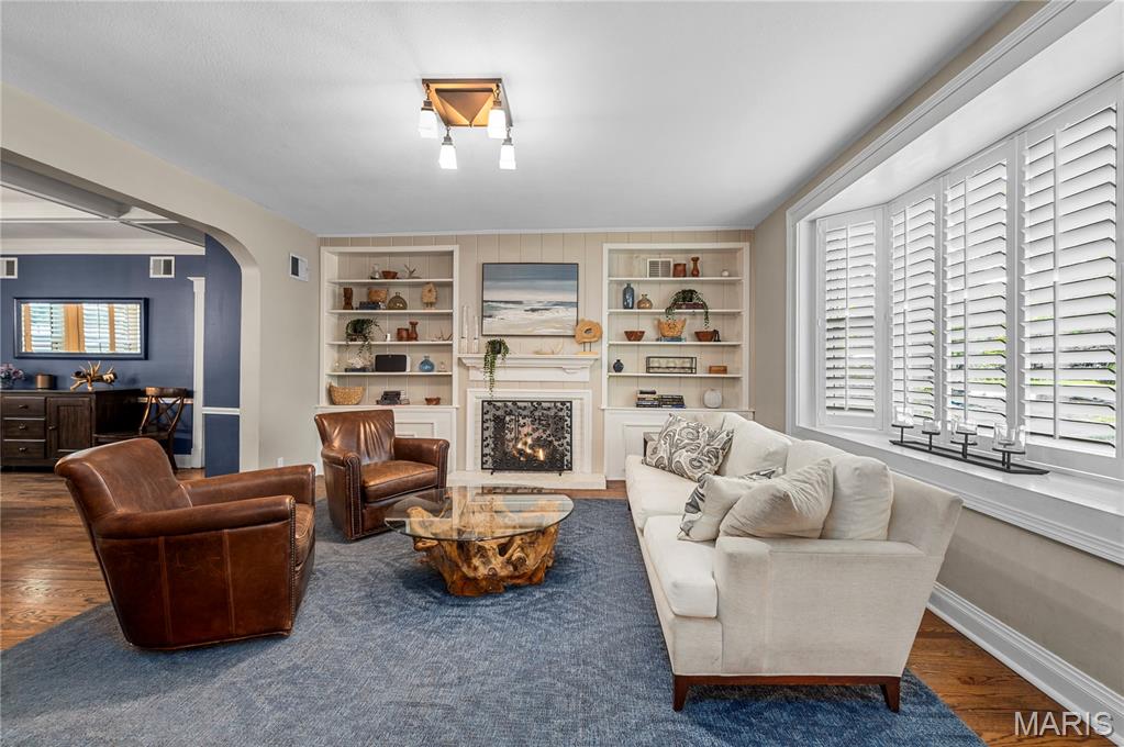 Oak Terrace - Residential