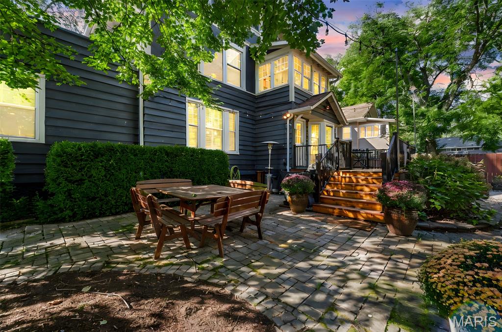 Oak Terrace - Residential