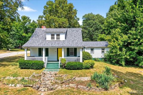 1355 Stein Road Ferguson MO 63135