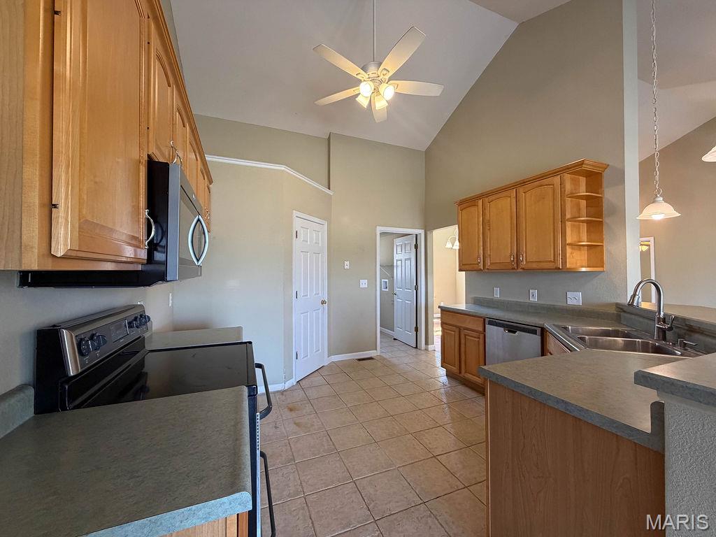 Camelot Estates - Residential Lease