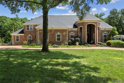 11 Summerhill Ln Chesterfield MO 63017