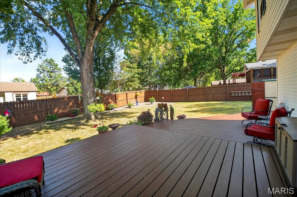 St Peters, Missouri 63376, United States, 4 Bedrooms Bedrooms, ,3 BathroomsBathrooms,Residential,Pending,208295