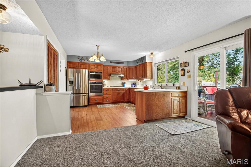 St Peters, Missouri 63376, United States, 4 Bedrooms Bedrooms, ,3 BathroomsBathrooms,Residential,Pending,208295