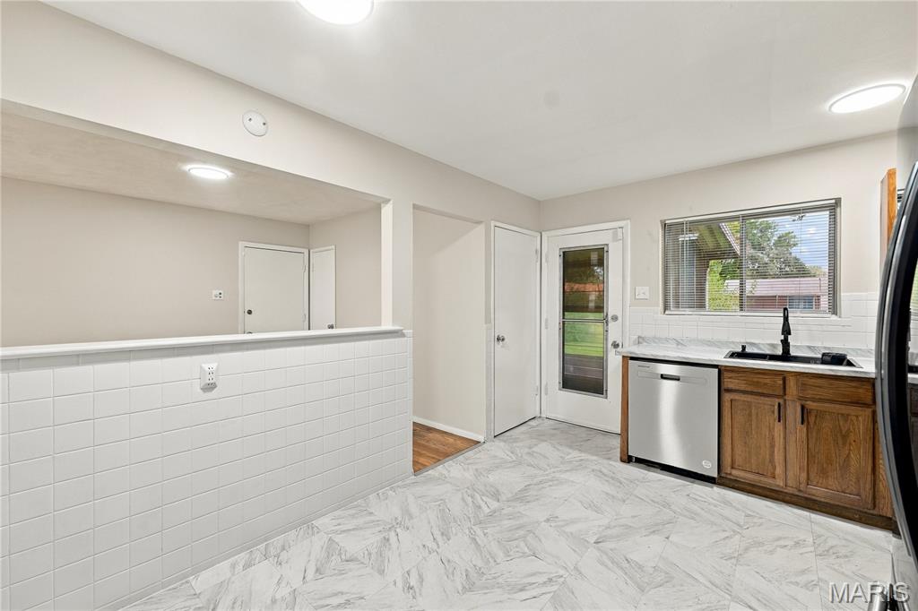 14 Tamma Lane