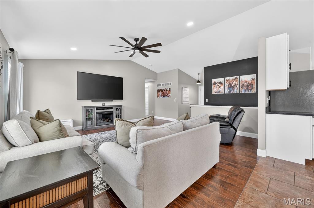 Newport Meadow #1 - Residential