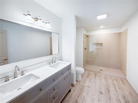 Tiny photo for 905 W Maple Street, Bowling Green, MO 63334 (MLS # 26018552)