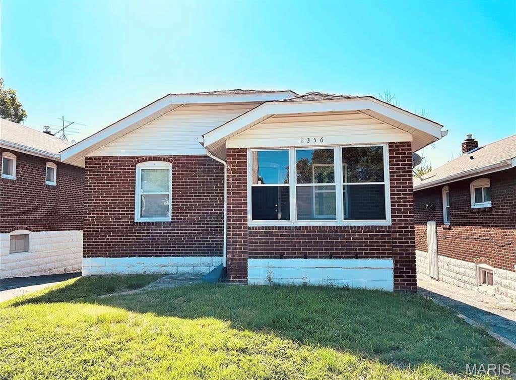 Photo of 8356 College Avenue, Jennings, MO 63136 (MLS # 26052229)