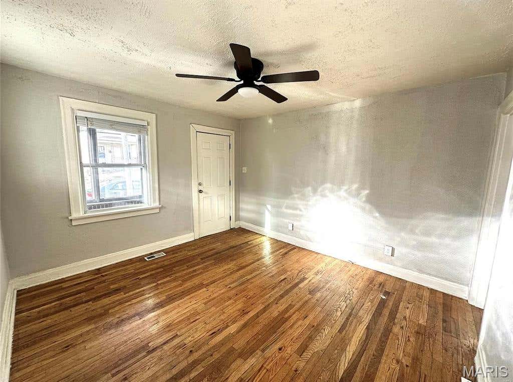 Photo of 8356 College Avenue, Jennings, MO 63136 (MLS # 26052229)