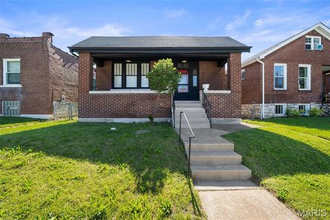 Photo of 6630 Elmer Avenue, St Louis, MO 63109 (MLS # 26031209)