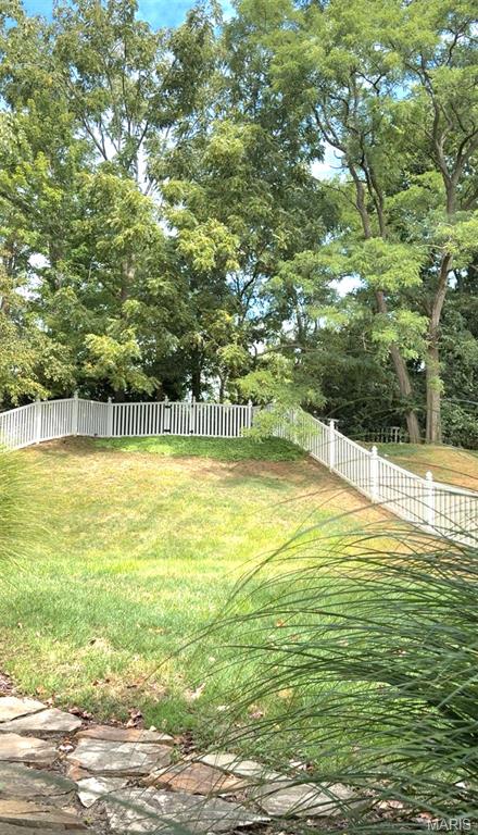 10 Southern Hills Court