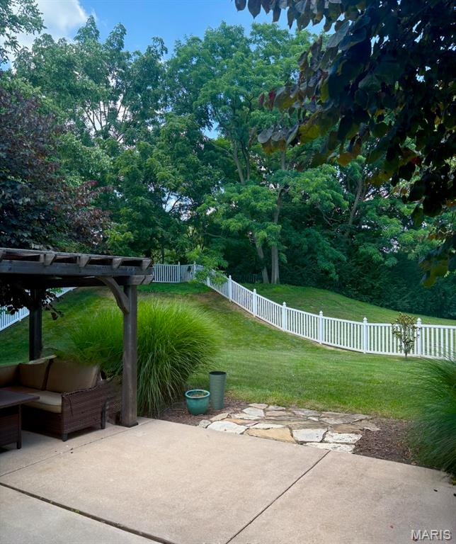 10 Southern Hills Court