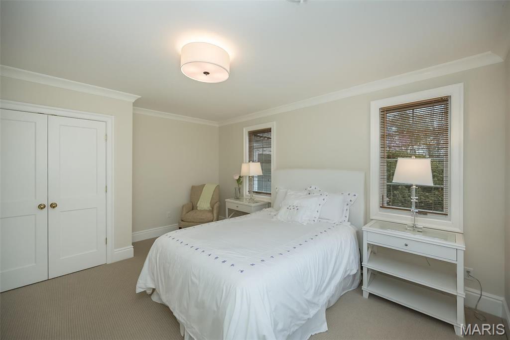 Summit Tr - Residential