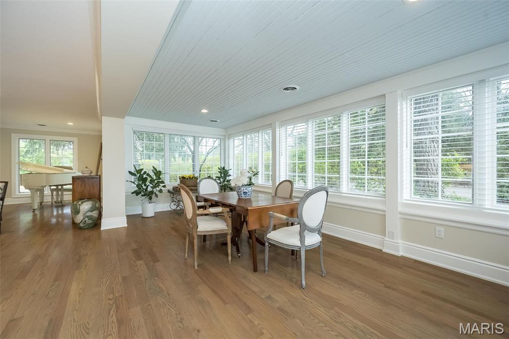 Summit Tr - Residential