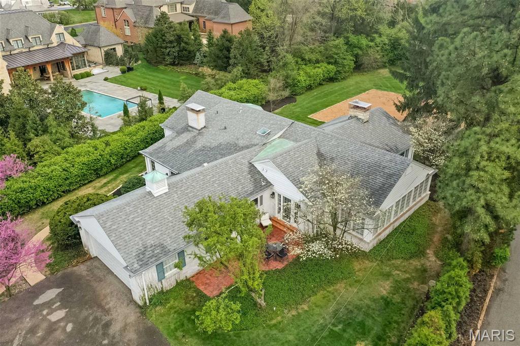 Summit Tr - Residential