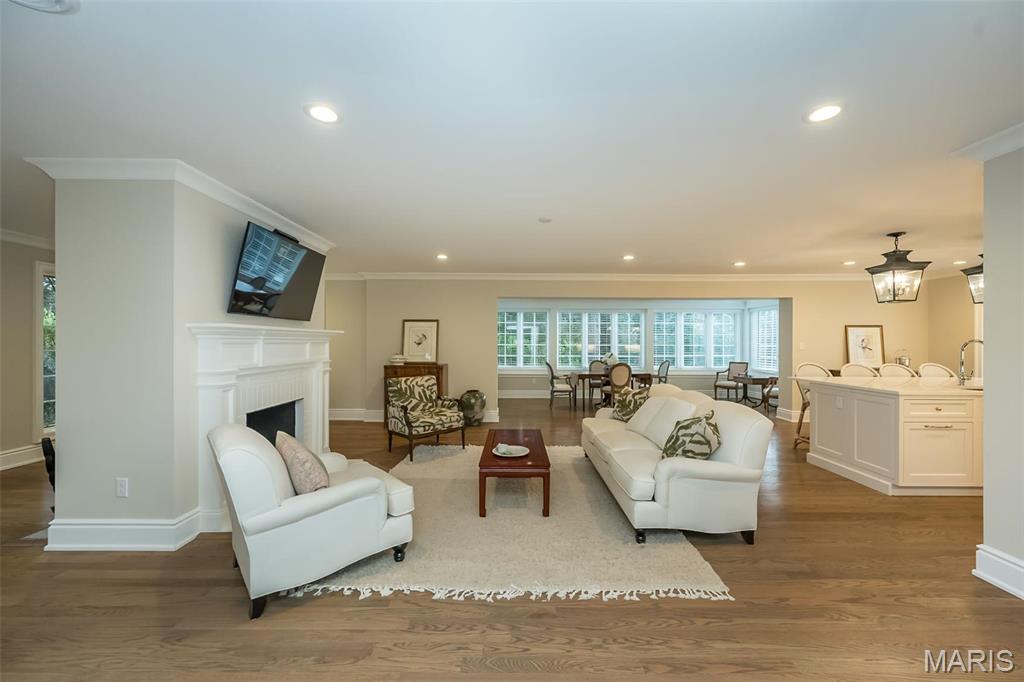 Summit Tr - Residential