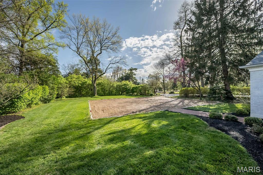 Summit Tr - Residential