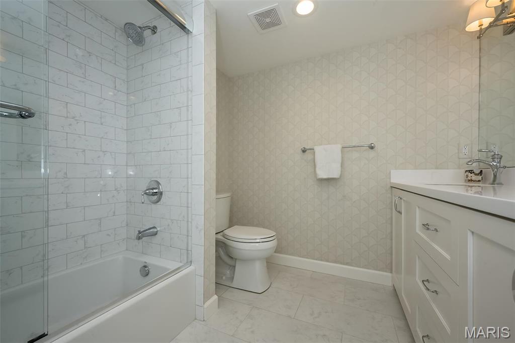 Summit Tr - Residential