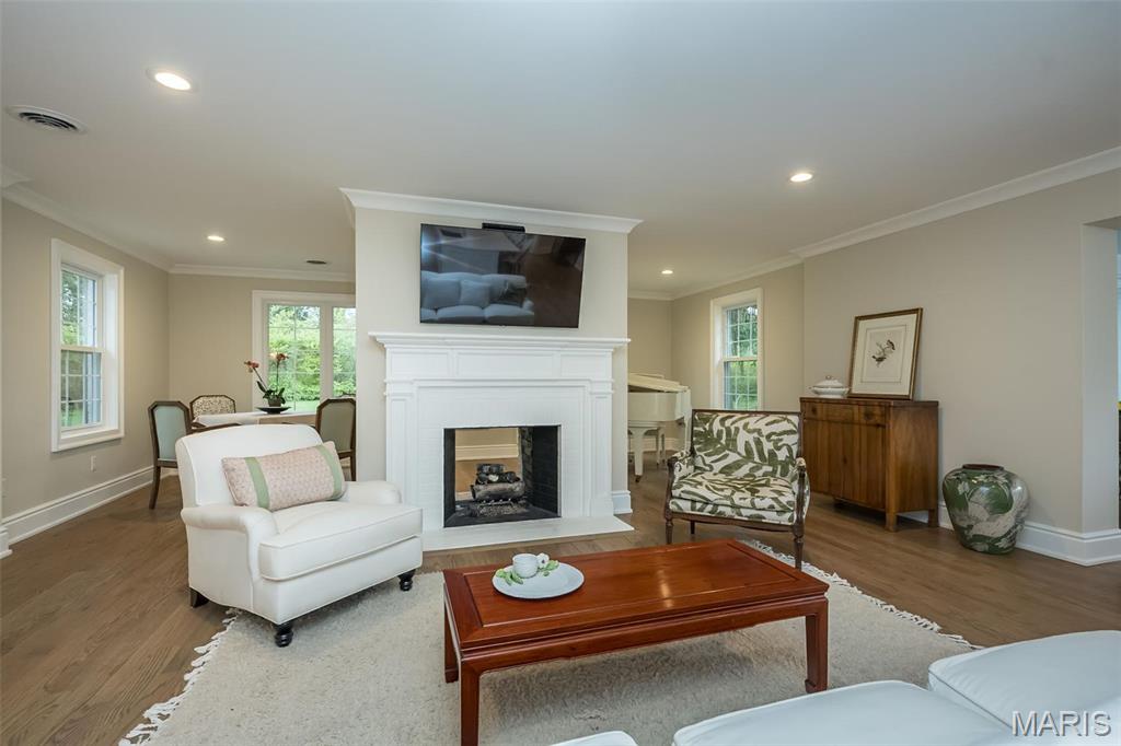 Summit Tr - Residential