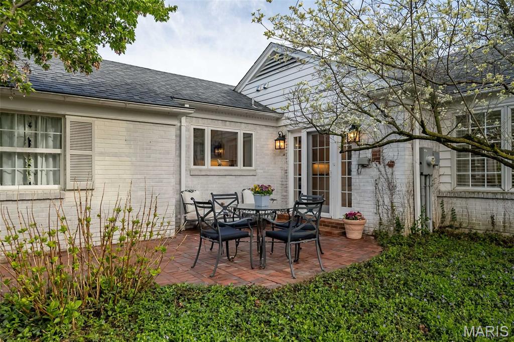 Summit Tr - Residential