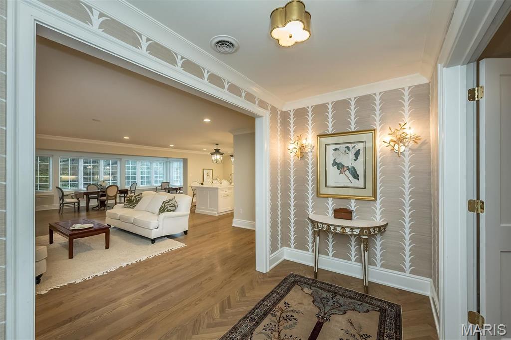 Summit Tr - Residential