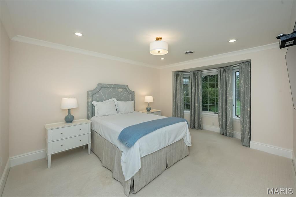 Summit Tr - Residential