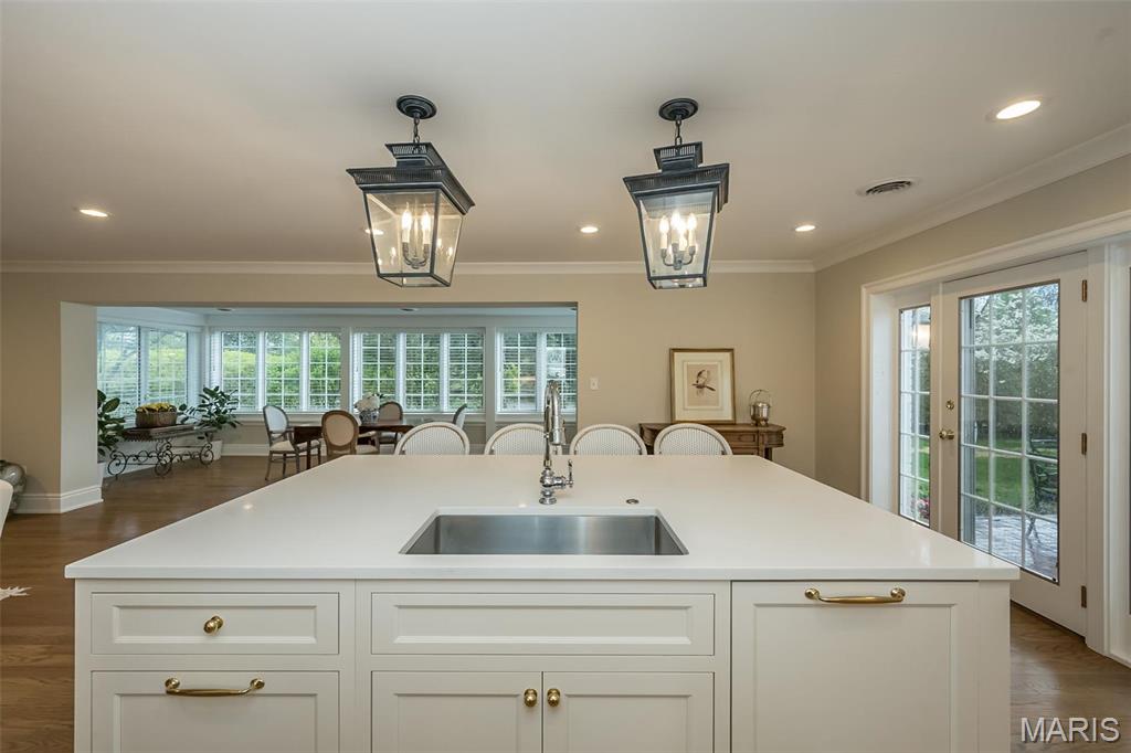 Summit Tr - Residential