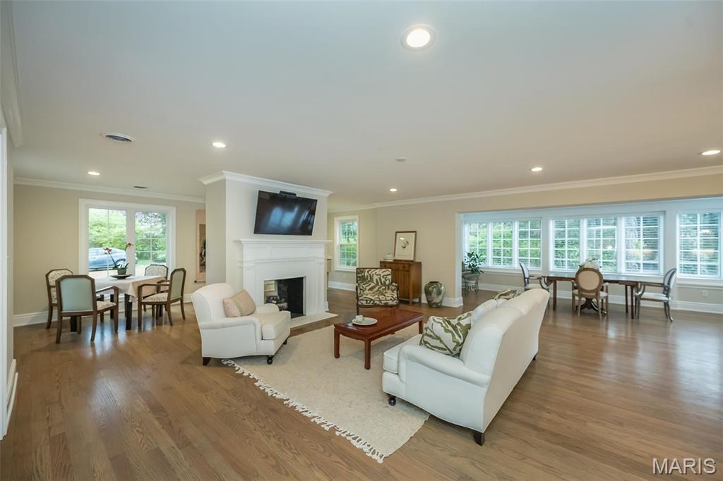 Summit Tr - Residential