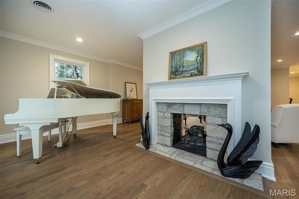 Summit Tr - Residential