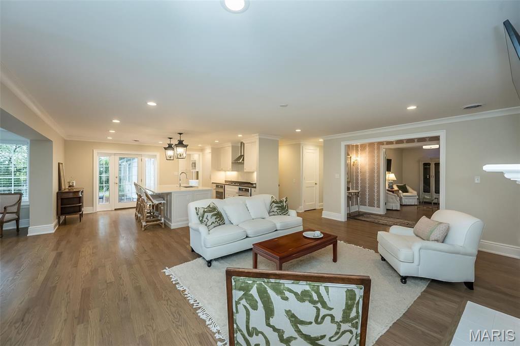 Summit Tr - Residential